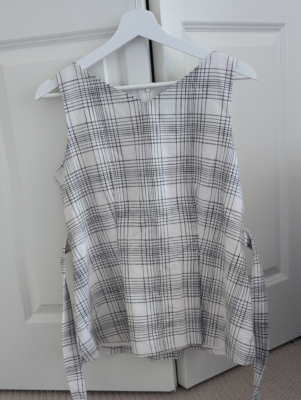 Ann Taylor Black & White Plaid Blouse